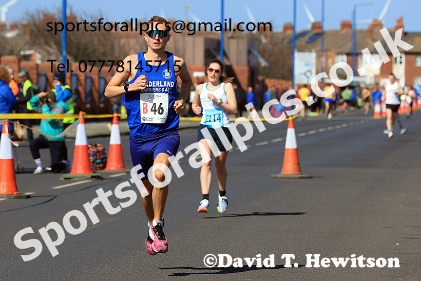 Senior mens Northern 12 Stage Road Relay, 2025 Northern 12 and 6 Stage Road Relays and Junior 5k, Redcar. Photo: David T. Hewitson/Sports for All Pics